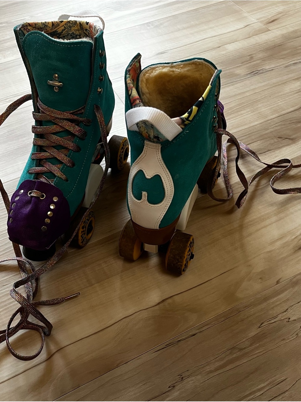 Custom Built Women’s Moxi Jack 🛼 Roller Skates - 6 - Jade - Picture 4 of 6